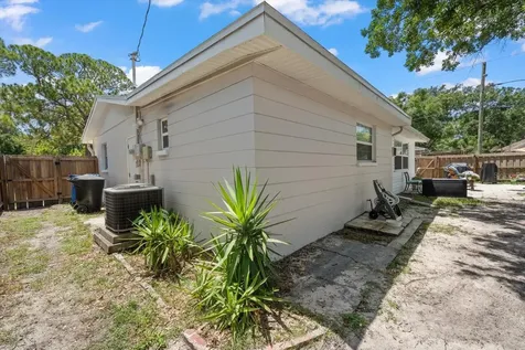 5820 Commonwealth Avenue N St Petersburg FL 33703