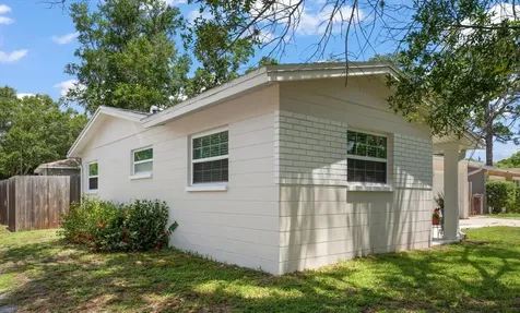 5820 Commonwealth Avenue N St Petersburg FL 33703