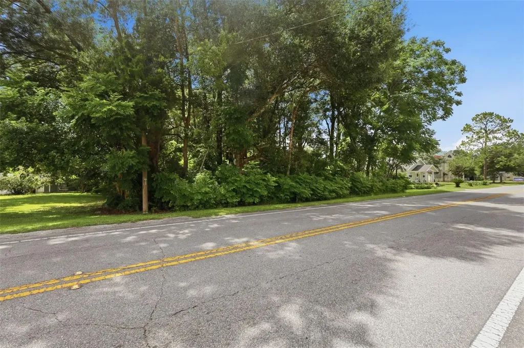 S Lakeview Drive Lake Helen FL 32744