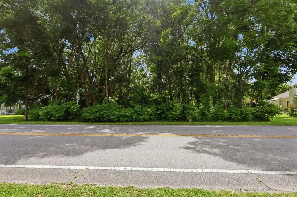 S Lakeview Drive Lake Helen FL 32744