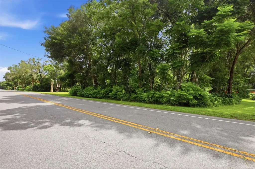 S Lakeview Drive Lake Helen FL 32744