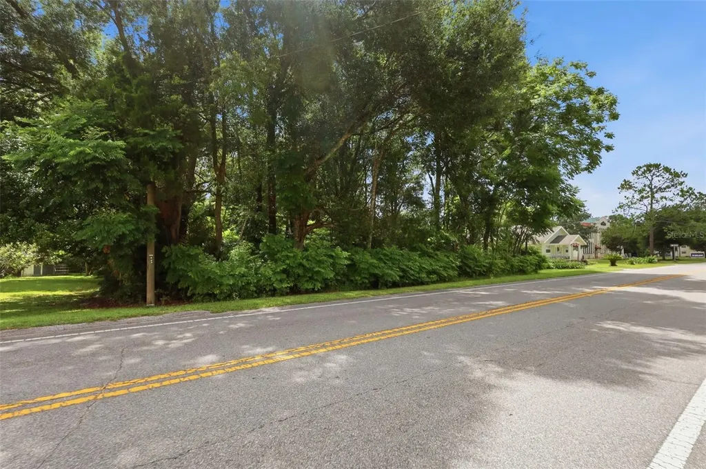 S Lakeview Drive Lake Helen FL 32744