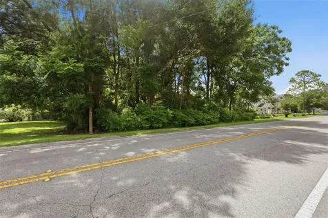 S Lakeview Drive Lake Helen FL 32744