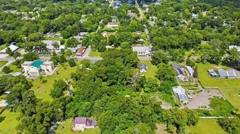 S Lakeview Drive Lake Helen FL 32744