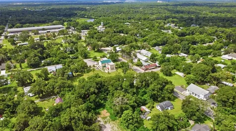 S Lakeview Drive Lake Helen FL 32744