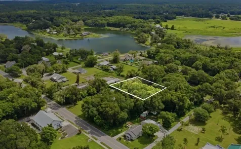 S Lakeview Drive Lake Helen FL 32744