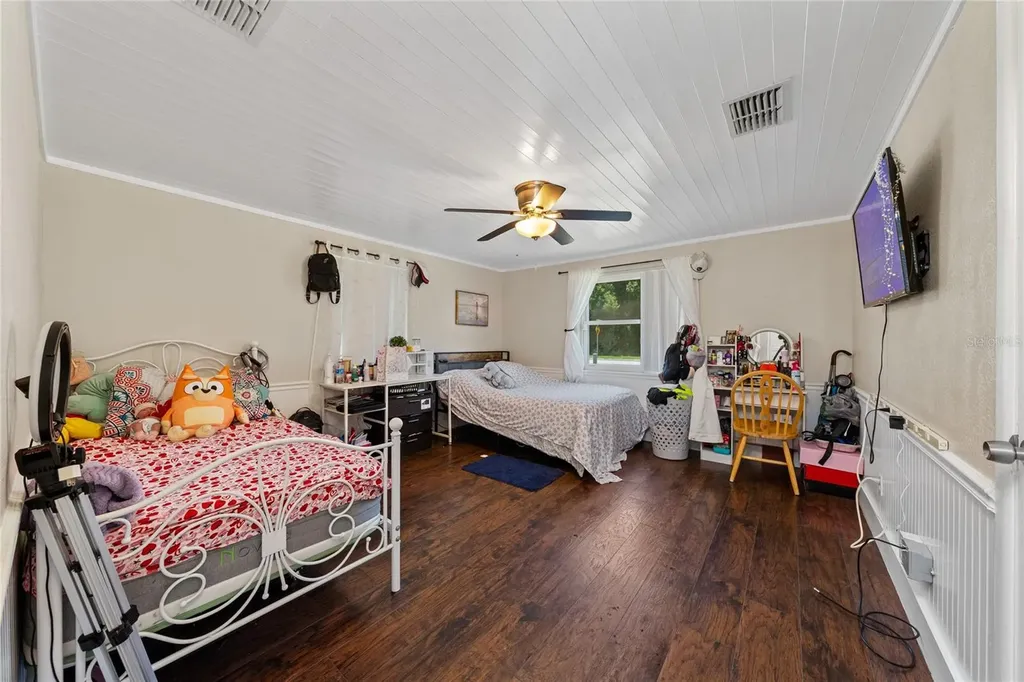 518 Tohopekaliga Avenue Kissimmee FL 34744