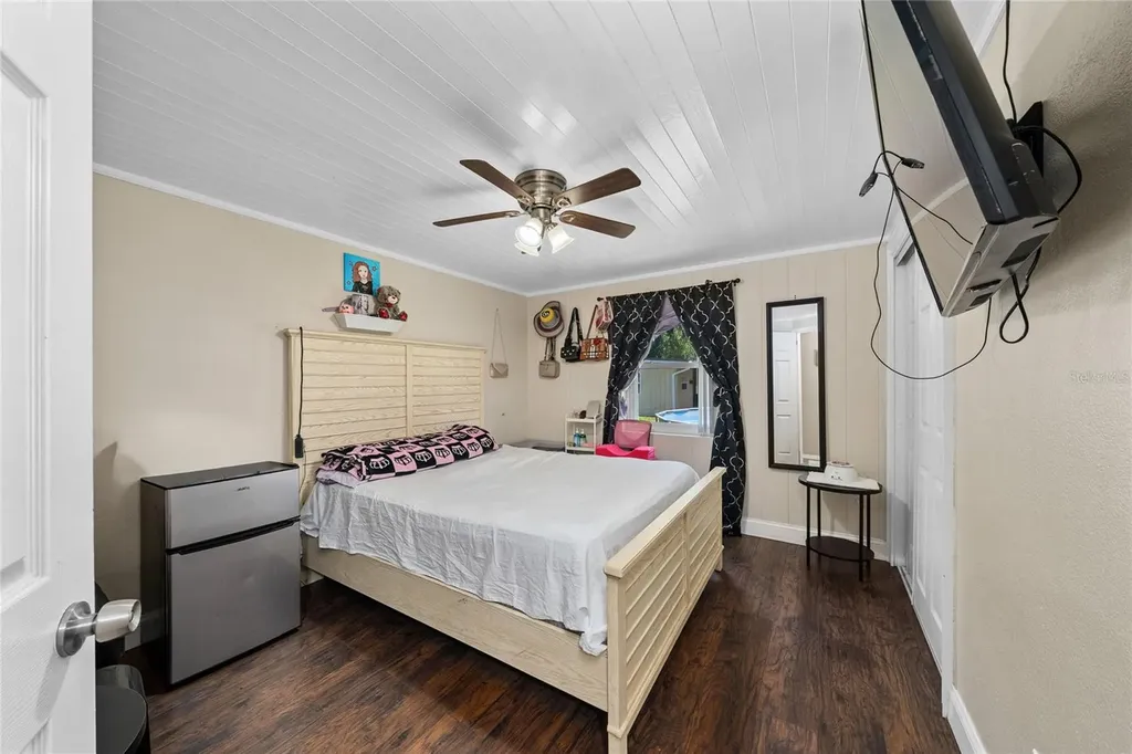 518 Tohopekaliga Avenue Kissimmee FL 34744