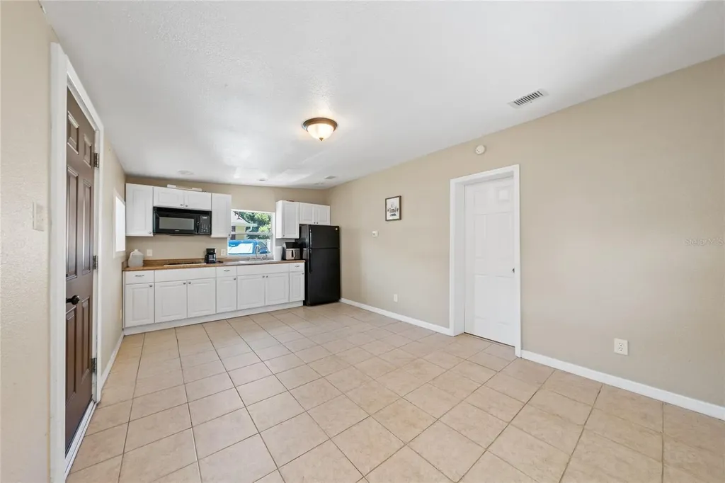 518 Tohopekaliga Avenue Kissimmee FL 34744