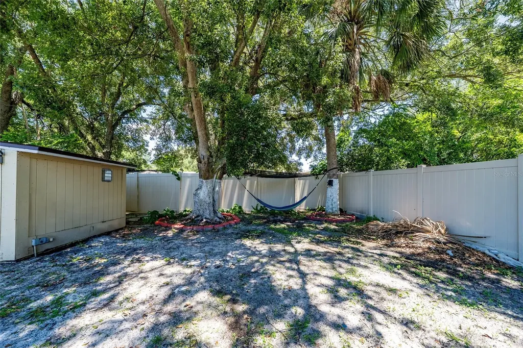 518 Tohopekaliga Avenue Kissimmee FL 34744