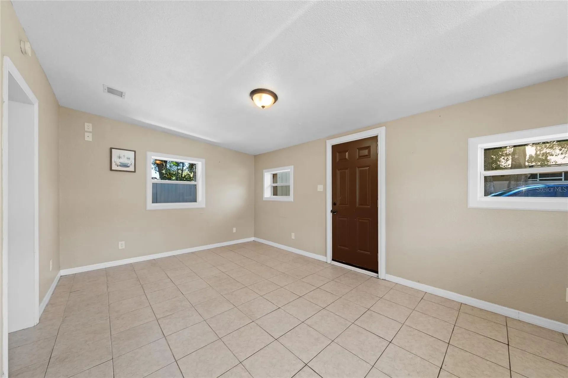 518 Tohopekaliga Avenue Kissimmee FL 34744