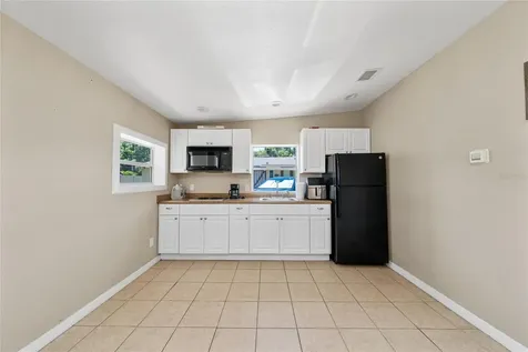 518 Tohopekaliga Avenue Kissimmee FL 34744