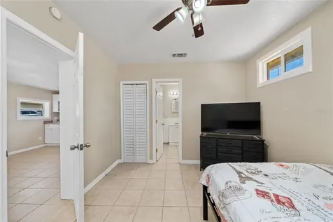 518 Tohopekaliga Avenue Kissimmee FL 34744