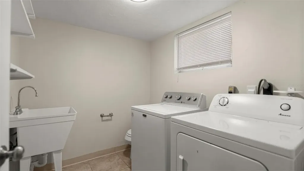 1114 NW 36th Drive Gainesville FL 32605