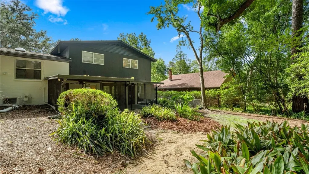 1114 NW 36th Drive Gainesville FL 32605