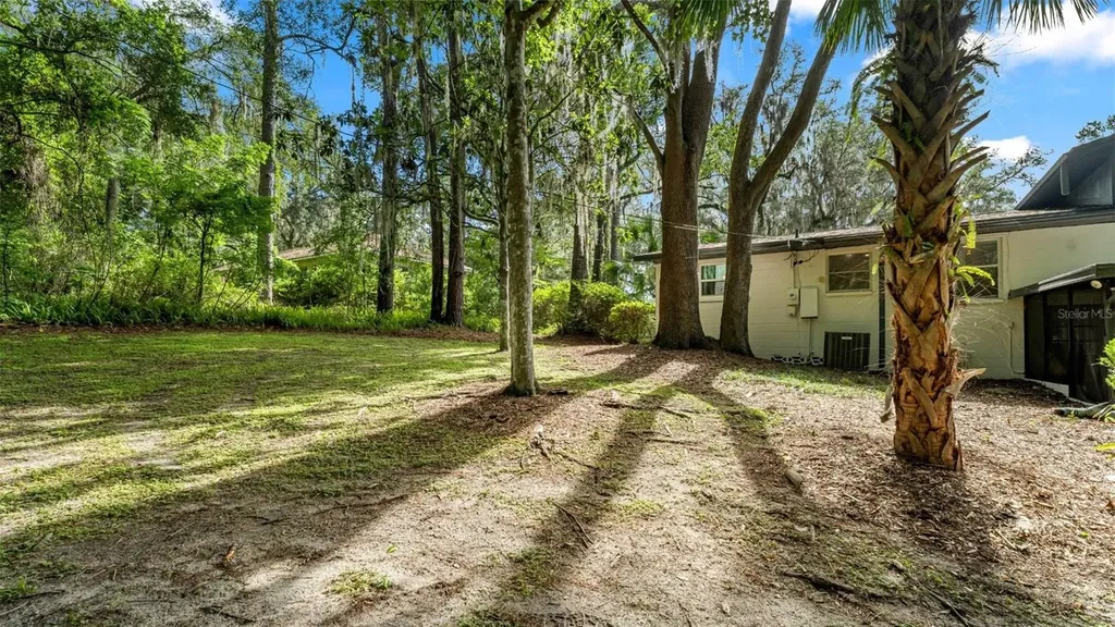 1114 NW 36th Drive Gainesville FL 32605