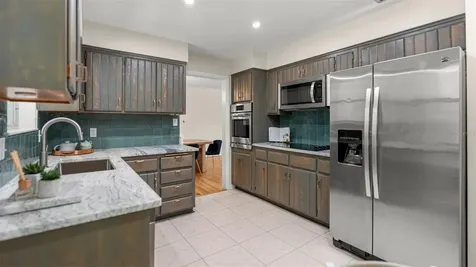 1114 NW 36th Drive Gainesville FL 32605