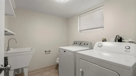 1114 NW 36th Drive Gainesville FL 32605