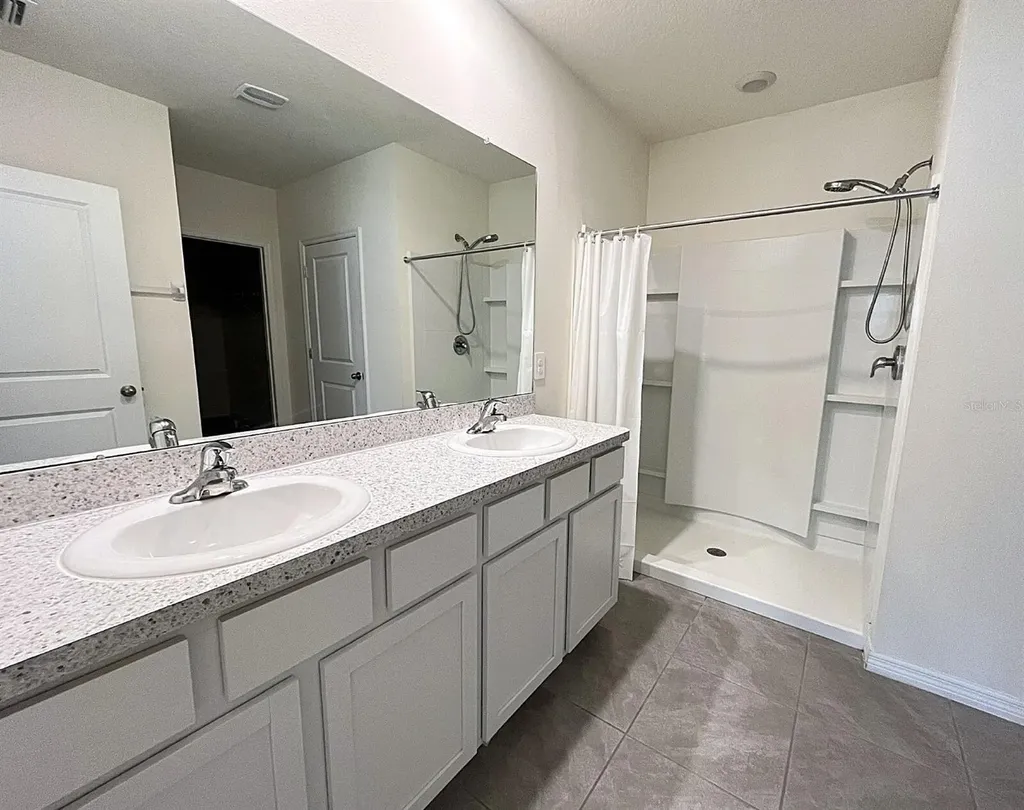12724 Lateral Root Drive Sarasota FL 34238