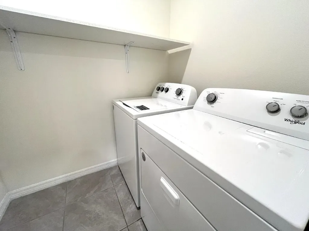 12724 Lateral Root Drive Sarasota FL 34238
