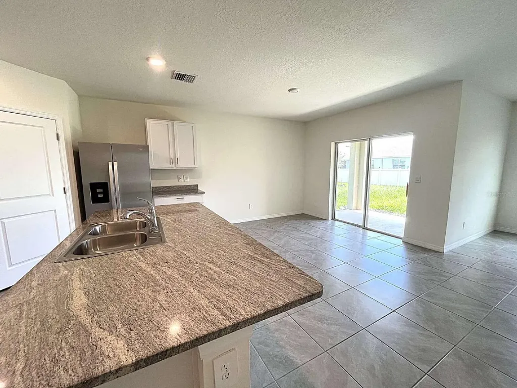 12724 Lateral Root Drive Sarasota FL 34238