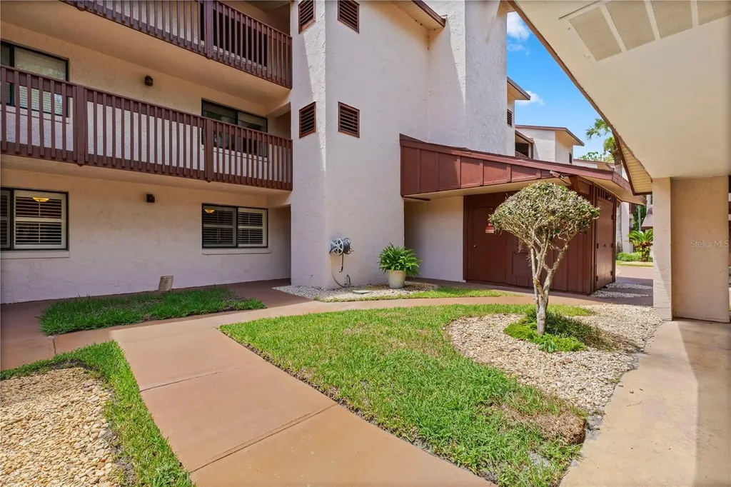 275 Indigo Drive Daytona Beach FL 32114
