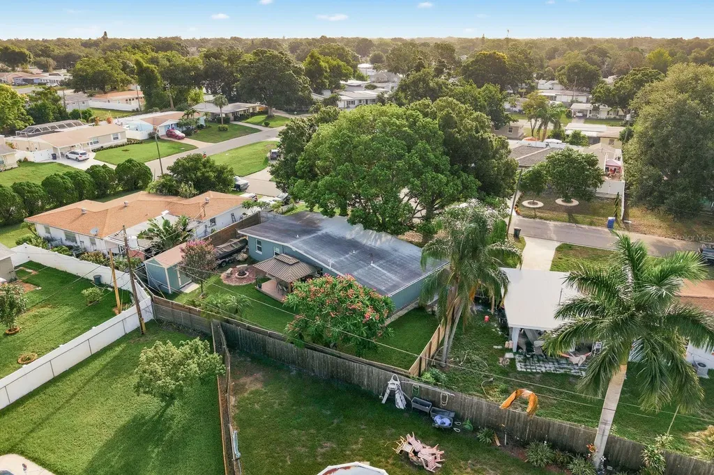 3280 56th Way N St Petersburg FL 33710