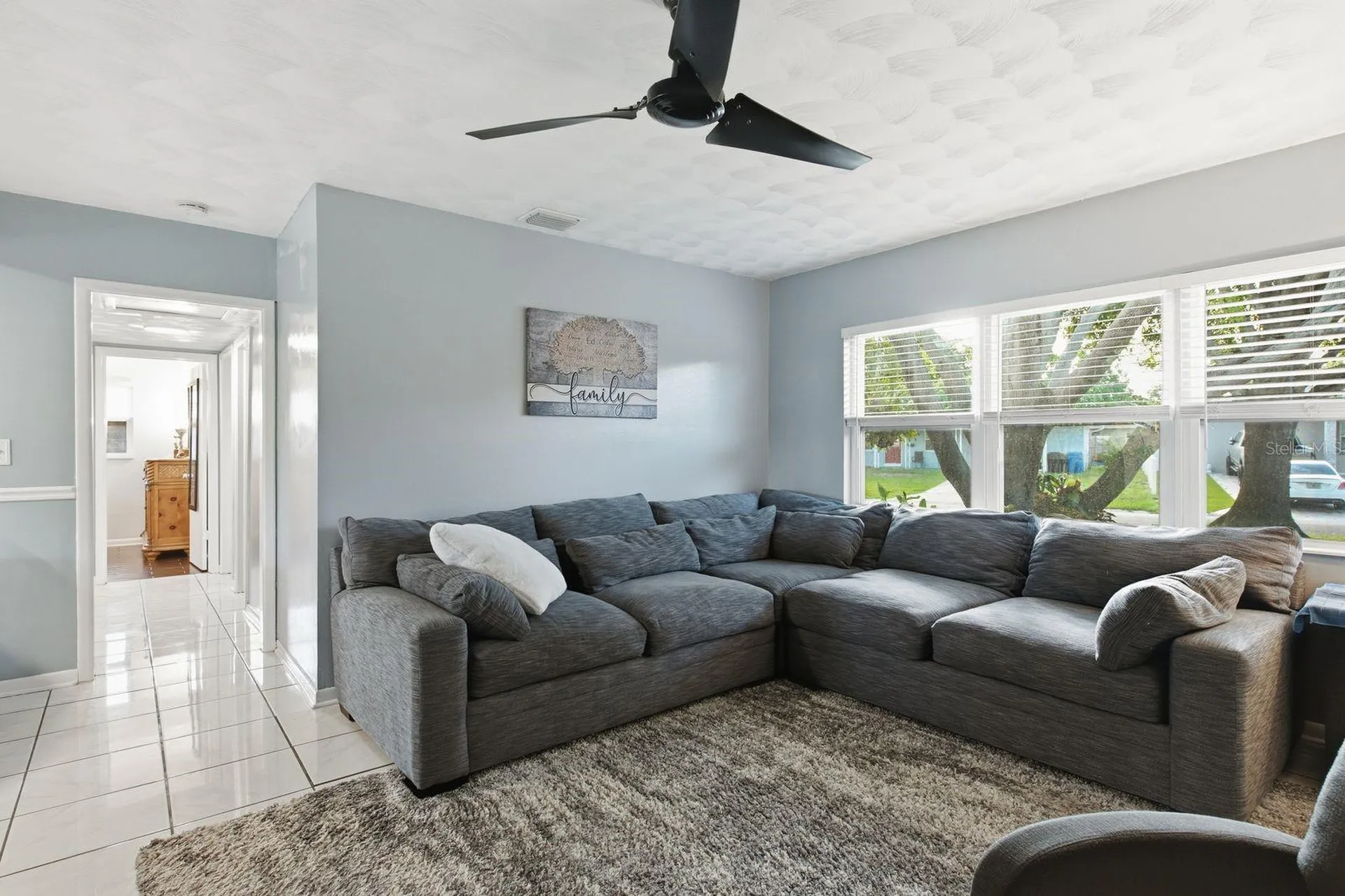 3280 56th Way N St Petersburg FL 33710