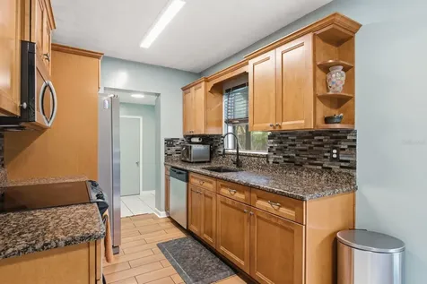 3280 56th Way N St Petersburg FL 33710