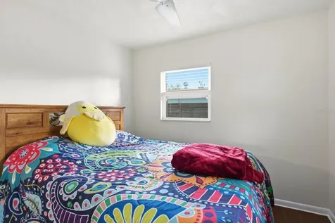 3280 56th Way N St Petersburg FL 33710