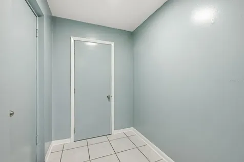 3280 56th Way N St Petersburg FL 33710