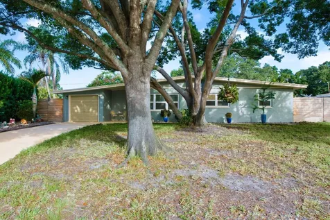 3280 56th Way N St Petersburg FL 33710