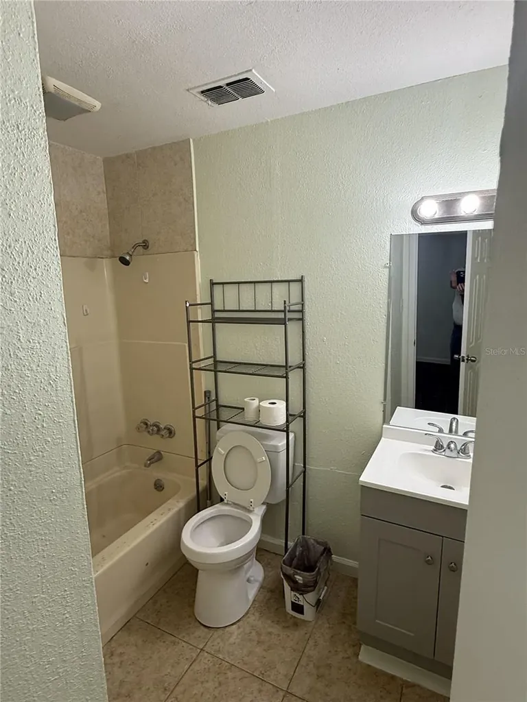 102 Grove Street Orlando FL 32835