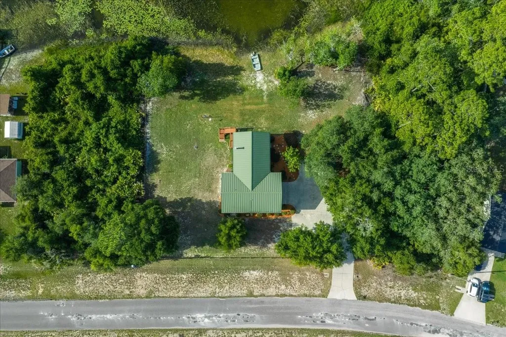 206 Malauka Radial Ocklawaha FL 32179
