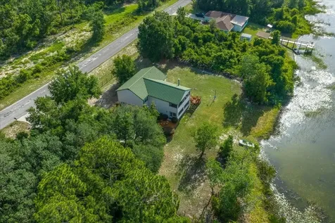 206 Malauka Radial Ocklawaha FL 32179