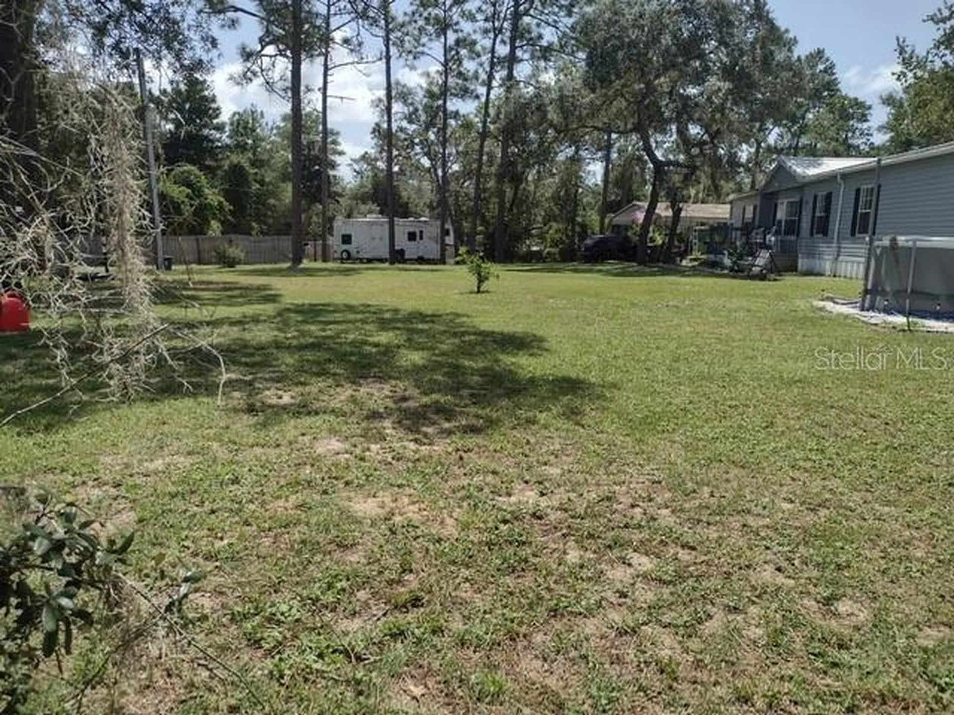 9070 SE 196th Terrace Ocklawaha FL 32179