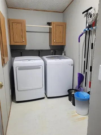 9070 SE 196th Terrace Ocklawaha FL 32179
