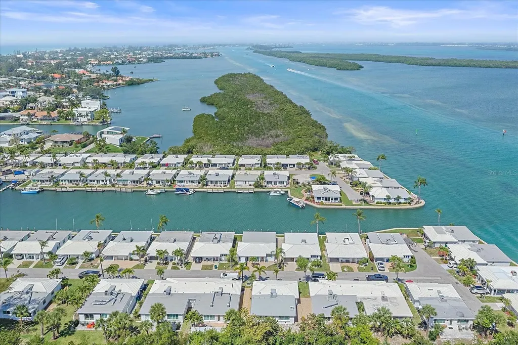 914 Spanish Drive S Longboat Key FL 34228