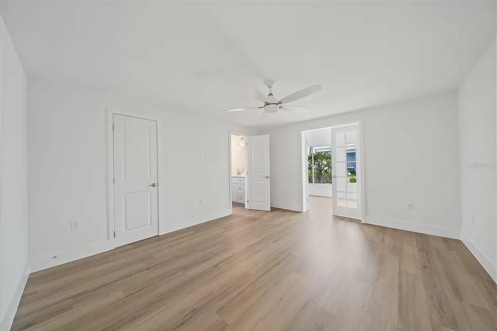 683 Spanish Drive S Longboat Key FL 34228