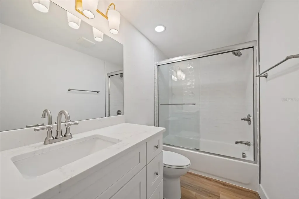 683 Spanish Drive S Longboat Key FL 34228