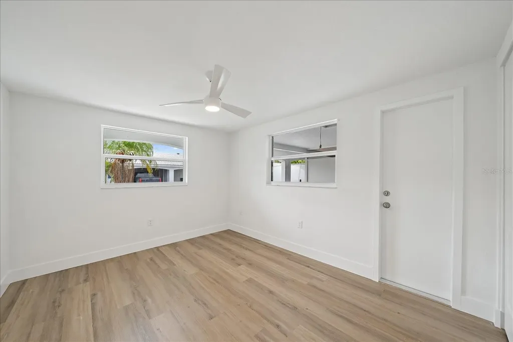 683 Spanish Drive S Longboat Key FL 34228