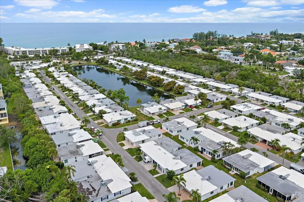 683 Spanish Drive S Longboat Key FL 34228