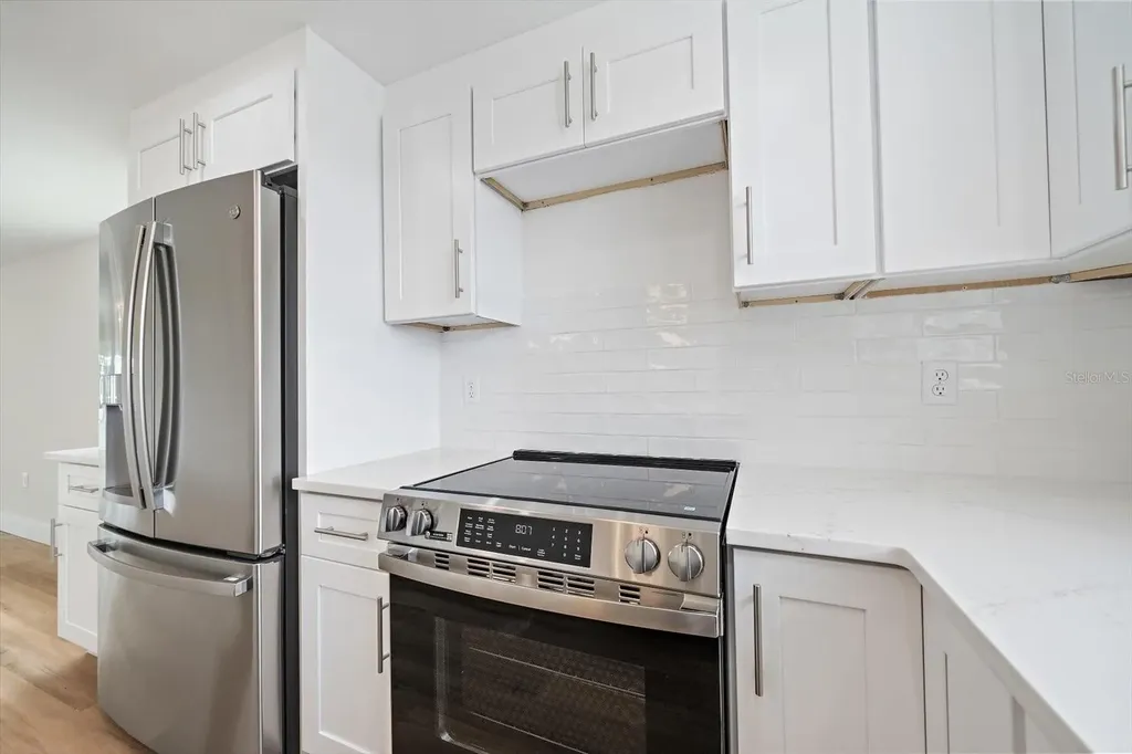 683 Spanish Drive S Longboat Key FL 34228