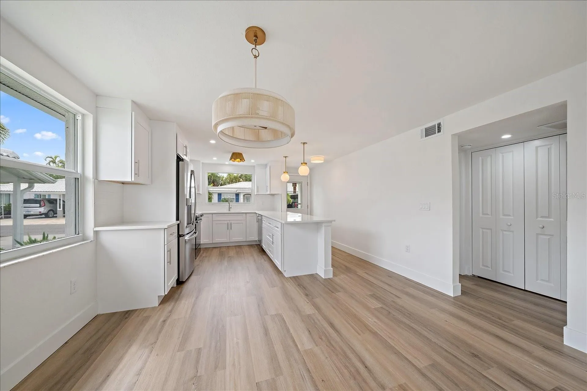 683 Spanish Drive S Longboat Key FL 34228