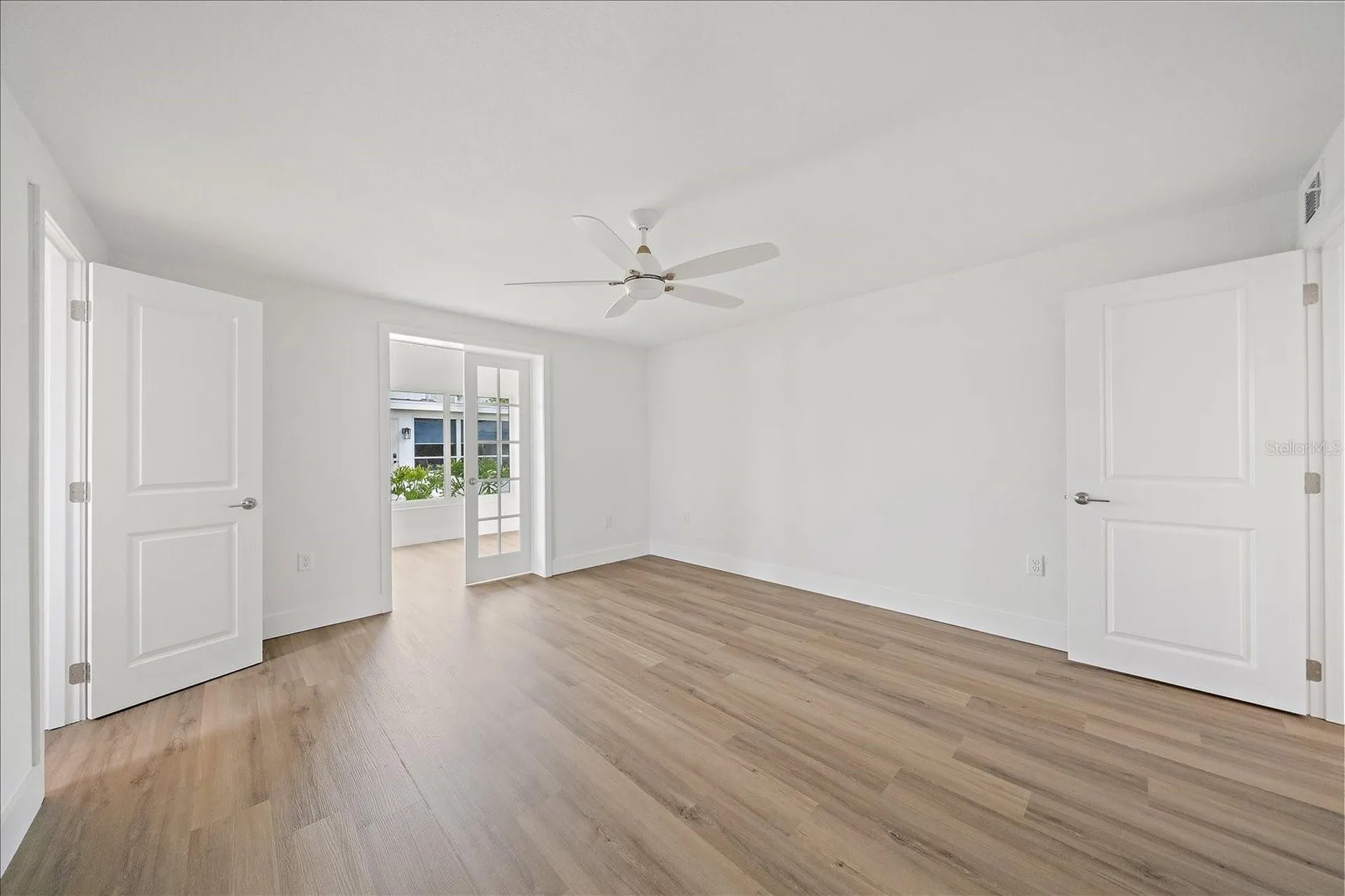 683 Spanish Drive S Longboat Key FL 34228