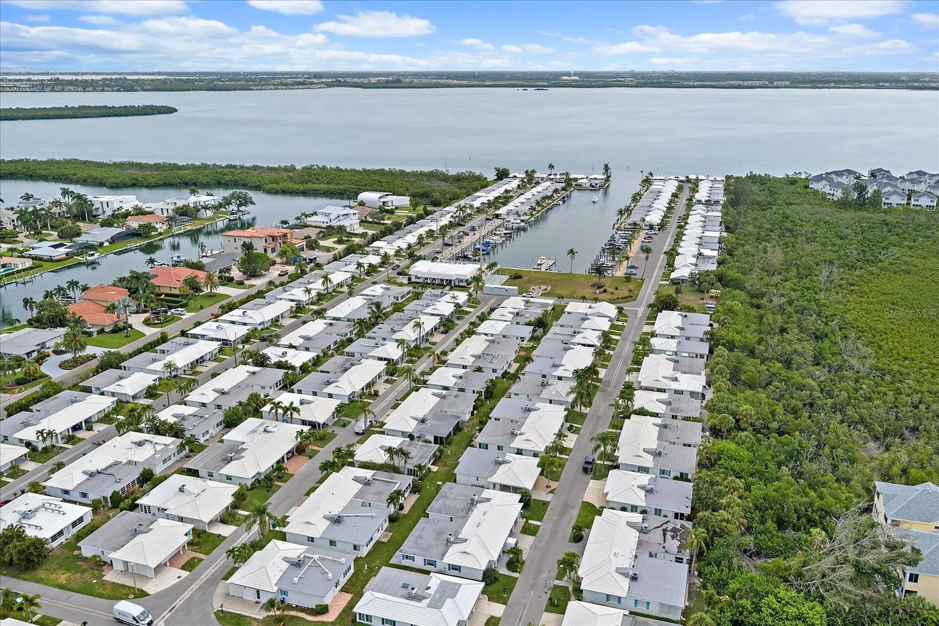 683 Spanish Drive S Longboat Key FL 34228