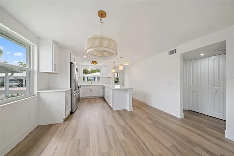 683 Spanish Drive S Longboat Key FL 34228