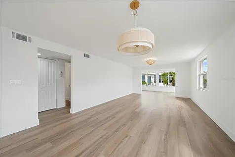 683 Spanish Drive S Longboat Key FL 34228