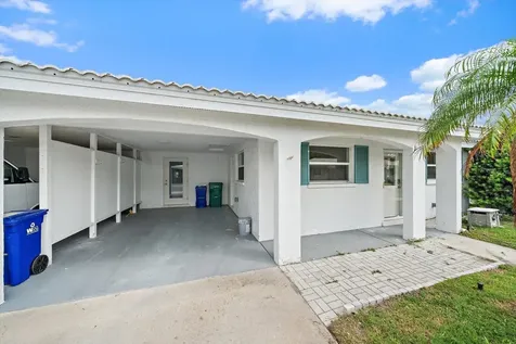683 Spanish Drive S Longboat Key FL 34228
