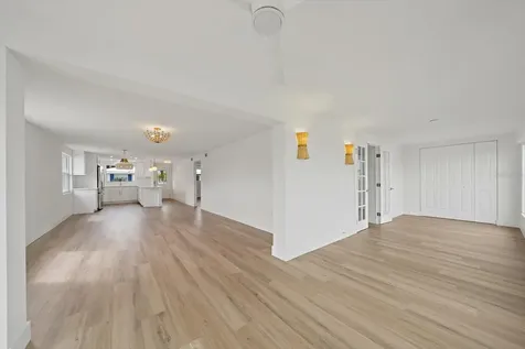 683 Spanish Drive S Longboat Key FL 34228
